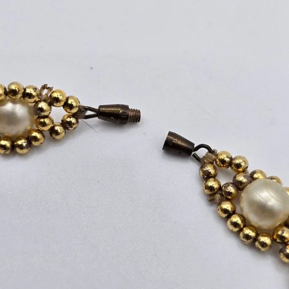 Fashion‎ Jewelry Necklace Faux Pearl Cluster Gold Tone Womens - Picture 2 of 7